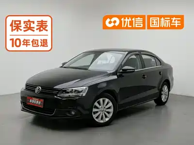 Volkswagen Sagitar 2015