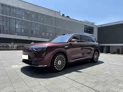 AITO Wenjie M8 2025