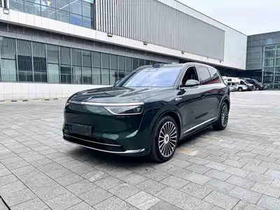AITO Wenjie M8 2025
