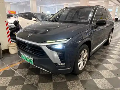NIO ES8 2021