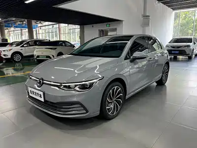 Volkswagen Golf 2024