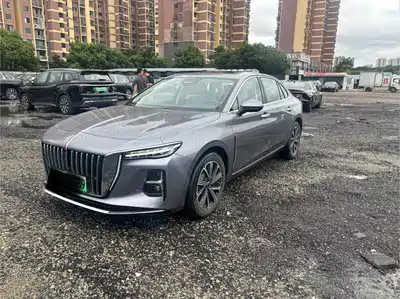 Hongqi H5 PHEV 2025
