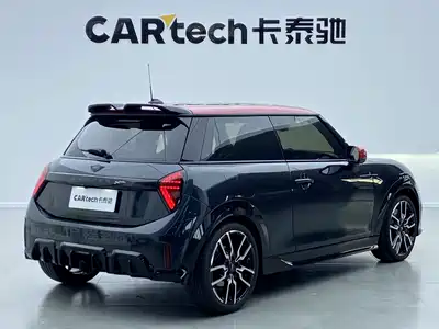 MINI JCW 2025