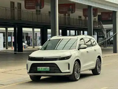 AITO Wenjie M7 2023