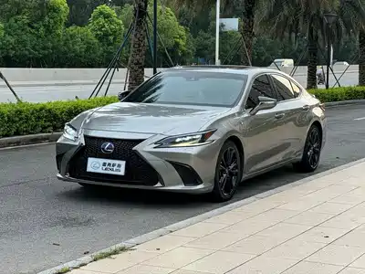 Lexus ES 2022