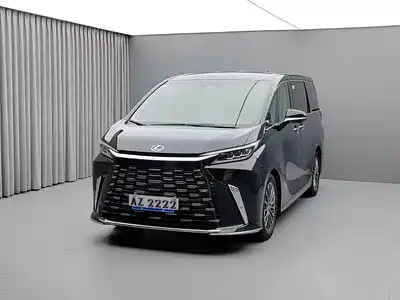 Lexus LM 2026