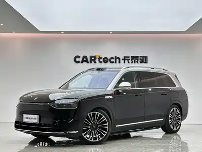 AITO Wenjie M9 2025