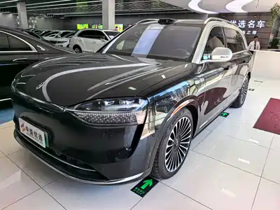 AITO Wenjie M9 2024