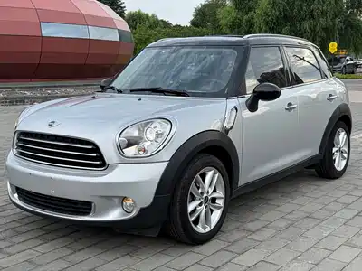 MINI COUNTRYMAN 2011