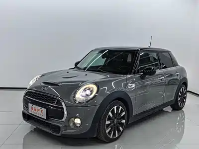 MINI MINI 2018