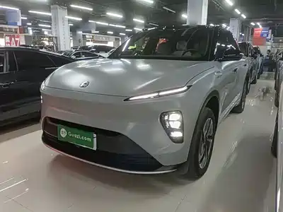 NIO ES8 2023