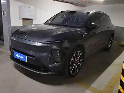 NIO ES8 2023