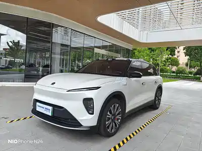 NIO ES8 2024