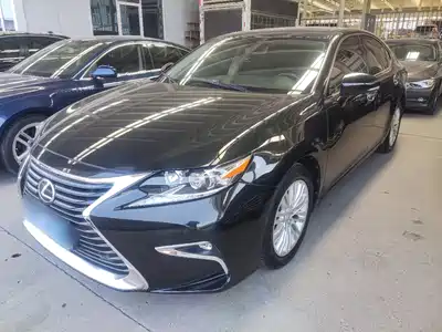 Lexus ES 2017