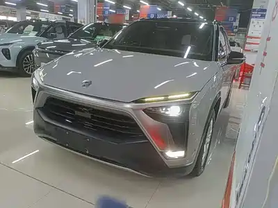 NIO ES8 2021