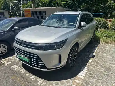 AITO Wenjie M7 2023