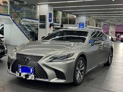 Lexus LS 2018