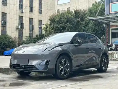 Lynk & Co Z20 2024