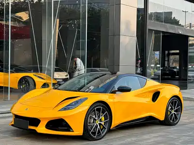 Lotus Cars EMIRA 2024