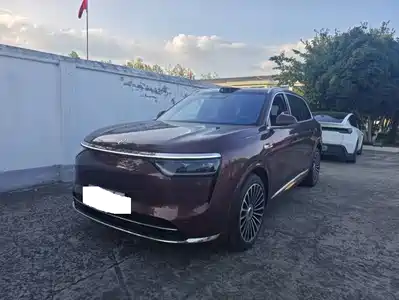 AITO Wenjie M8 2025