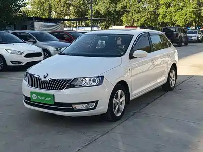 Škoda Rapid Spaceback 2017