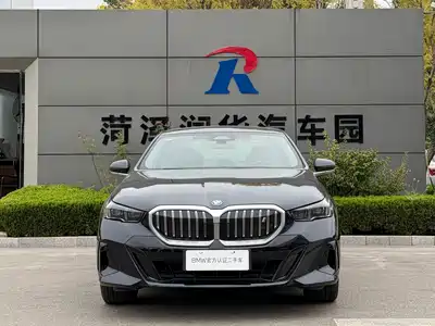 BMW i5 2025