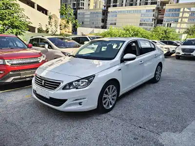 Peugeot 408 2016