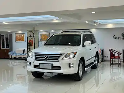 Lexus LX 2014