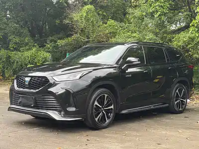 Toyota Crown Kluger 2022