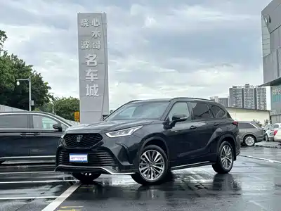 Toyota Crown Kluger 2025