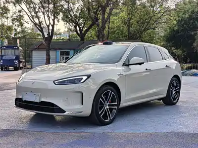 AITO Wenjie M5 2025