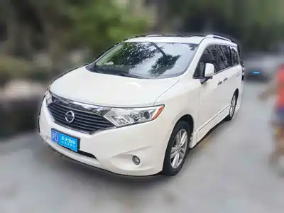Nissan Quest 2018