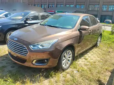 Ford Escort 2015