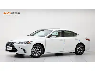 Lexus ES 2024