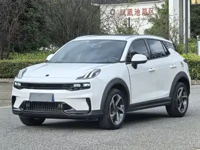 Lynk & Co 06 2023