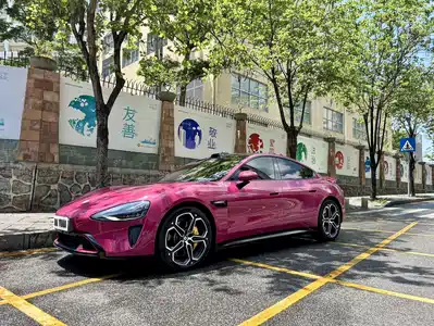 Xiaomi Auto SU7 2025