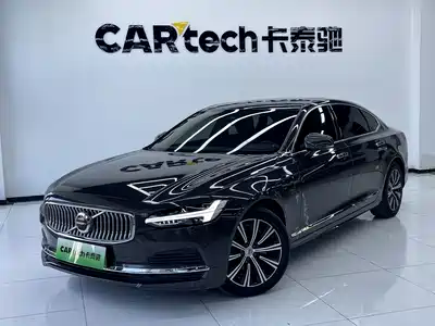 Volvo S90 Plug-in Hybrid 2022