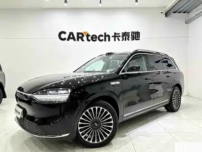 AITO Wenjie M9 2025