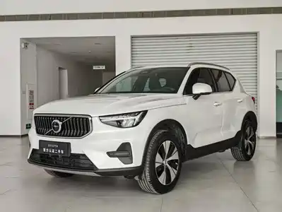 Volvo XC40 2024