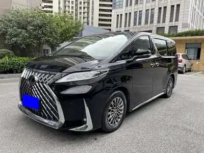 Lexus LM 2022