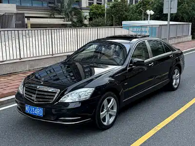 Mercedes-Benz S-Class 2012