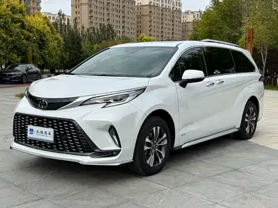 Toyota Granvia 2024