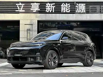 Li Auto L7 2025