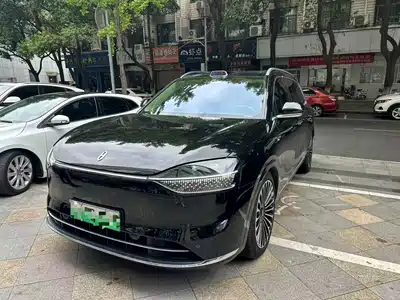 AITO Wenjie M9 2024