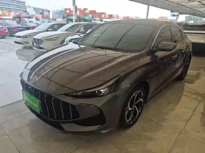 MG MG5 2025