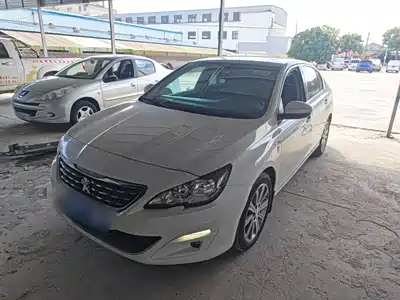 Peugeot 408 2016