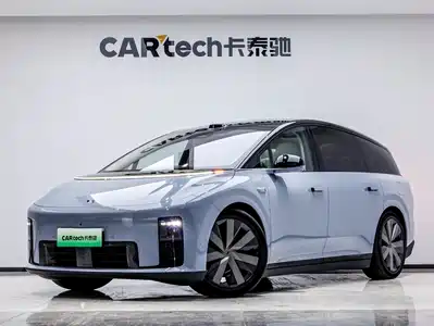 Li Auto i8 2025