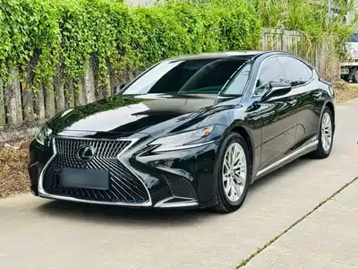 Lexus LS 2020