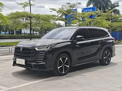 Toyota Crown Kluger 2024