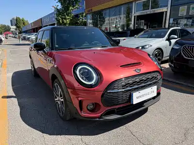 MINI CLUBMAN 2024